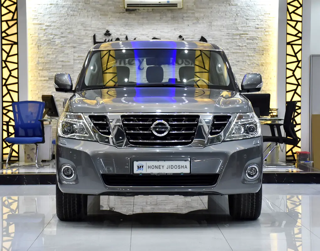 Nissan Patrol 2018 — photo 1 of 10