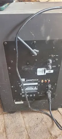 Used powered subwoofer - single unit, good working condition