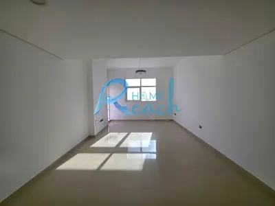Luxury 1-BR – Prime Location, Amazing Views!