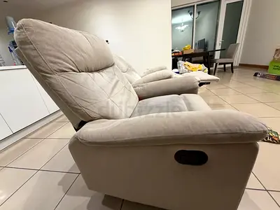 Beige Fabric Recliner Armchair - Comfortable 1-Seat Recliner