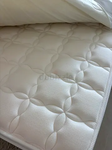 Firm superking mattress in excellent clean condition