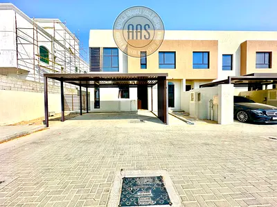 SPACIOUS READY TO MOVE 4Bhk villa with study & maids room 2.4 Million