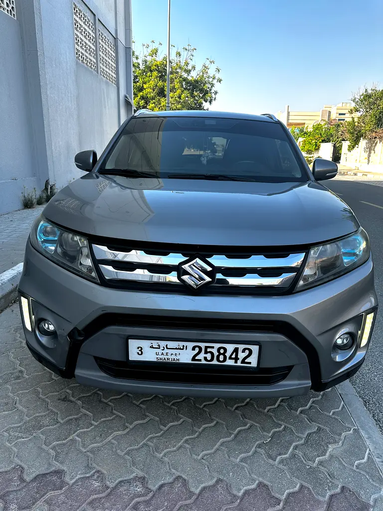 Suzuki Vitara 2018 — photo 1 of 19