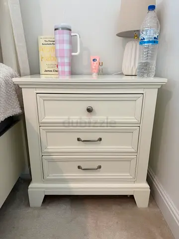 2 White Wooden 3-Drawer Nightstand / Bedside Table