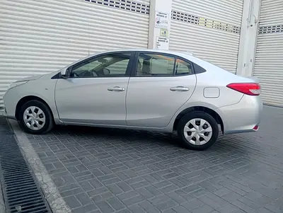 2021 Toyota YARIS 照片 4