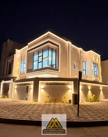 فيلا كورنر للبيع في الحليو 2 عجمان بمساحة بناء واسعة وخمس غرف نوم شاملة رسوم التسجيل