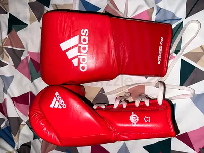 Adidas Adi-speed boxing gloves 16 OZ