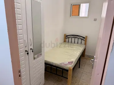 full furnish room Available