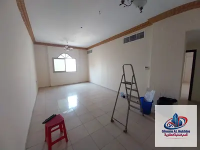 اجمل شقة غرفتين وصالة بالشارقة بمساحة كبيرة وبلكون باطلالة بحرية واثنين حمام خزائن حائط تكيف غاز مركزي على مخرج دبي تسهيلات سداد تصل الى 6 دفعات