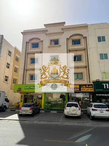 🏢✨ بناية حديثة للبيع في مويلح التجارية – الشارقة ✨🏢 فرصة استثمارية قوية بموقع حيوي مقابل سفاري مول و لولو هايبر ماركت وقريب من نستو هايبر ماركت والمدينة الجامعية و University of Sharjah