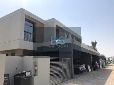 فيلا من 4 غرف نوم | ذا بلس بيتش فرونت | شرفات متعددة | إطلالات على الفناء والمدينة