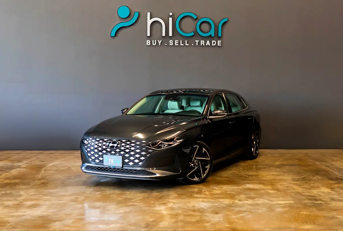 Hyundai Azera 2023 — photo 1 of 15
