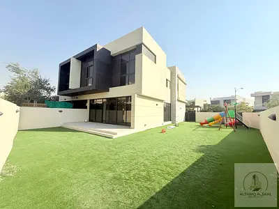 Huge Layout | Corner Villa | Ready to move