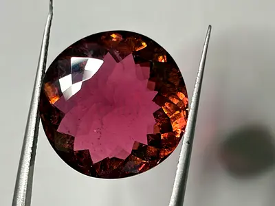 Round Faceted Purple-Brown ruby lite Gemstone 16crt