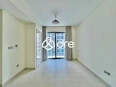 Bright Studio | Pool View | Prime MBR City Location