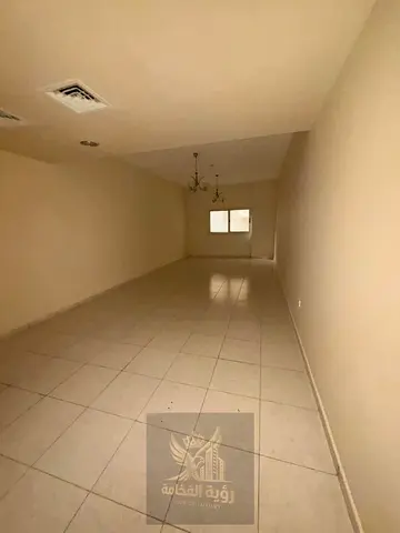 The most beautiful and upscale unit in a quiet residential area with free outdoor parking, excellen