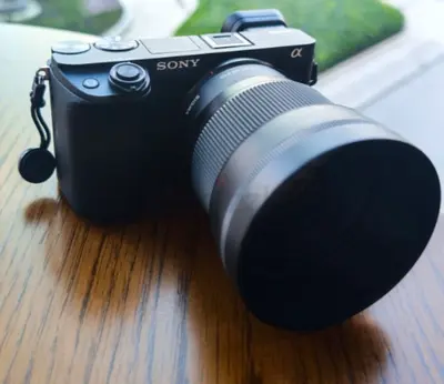 Sony Alpha ILCE-6400 BUNDLE WITH THREE LENS