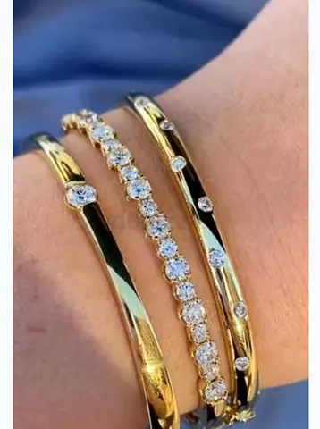 Water proof antique jewellery in cheap prices msg me for more designs and other jewellery msg me