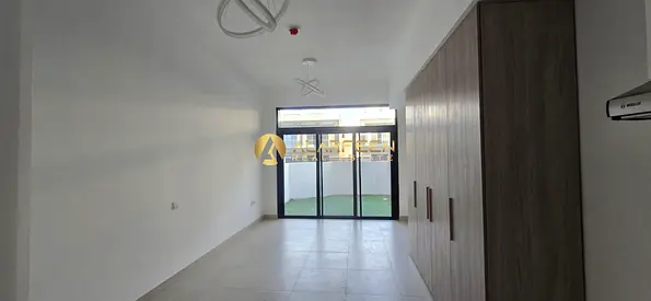 Huge Studio | Community View | Next To Park