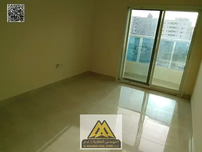 1-bedroom apartment in Al Nakheel 1, Al Karama Street, second row from the Corniche. Private parking, balcony, separate living room. AED 26K yearly, 6