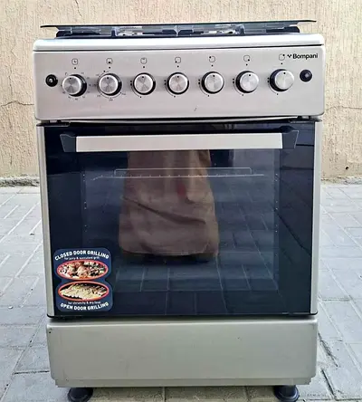 Gas stove 4 burners for sale