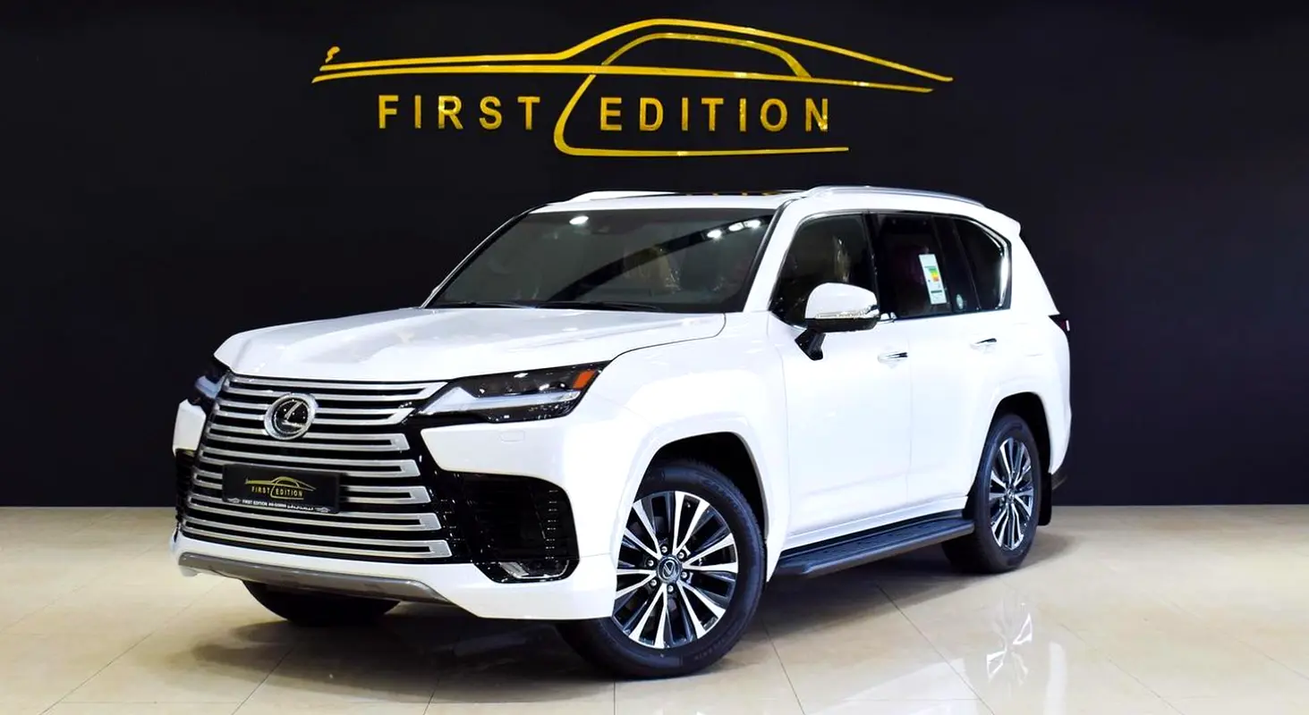 Lexus LX-Series 2023 — photo 1 of 10