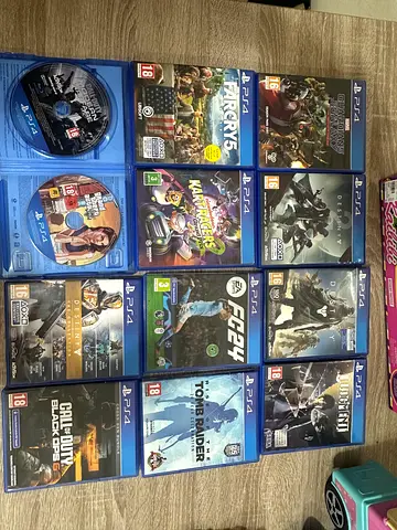 Bundle of 11 PS4 Games — Destiny, Tomb Raider, Call of Duty, GTA V and more each game 50aed and some