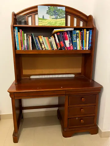 Solid wood study desk (127x56x177 cm)
