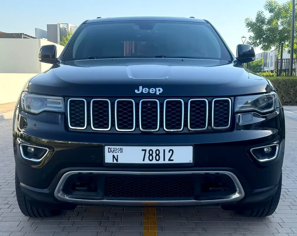 Jeep Grand Cherokee 2017 — photo 1 of 9