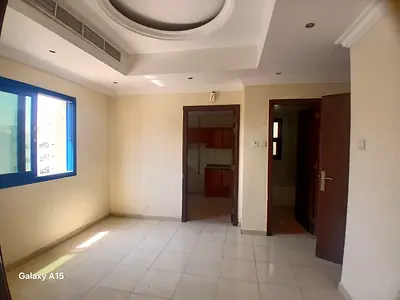 Lavish 1bhk full family building in muwailah sharjah 28k