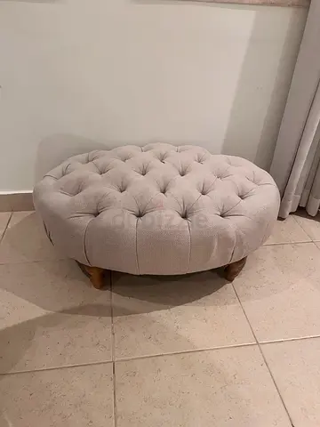 Round Tufted Ottoman Pouffe - Light Grey Fabric, Solid Wood Legs