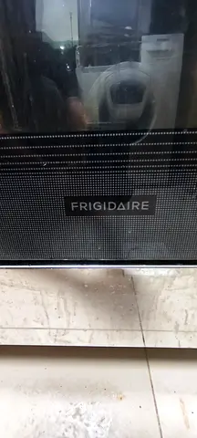Frigidaire built-in oven in good working condition طباخ فرن غاز 60سم