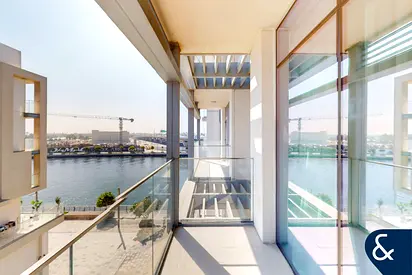 Vacant Now | Canal Facing | Large Layout