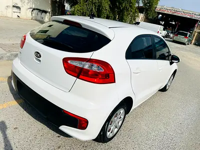 2016 KIA RIO 照片 6
