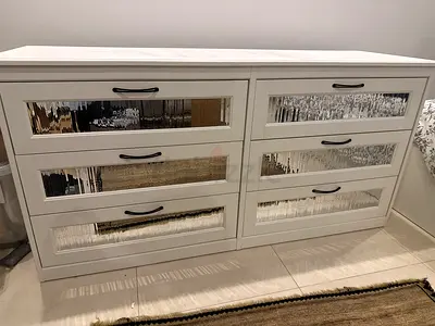White 6-Drawer Mirrored Dresser / Sideboard - Good Condition