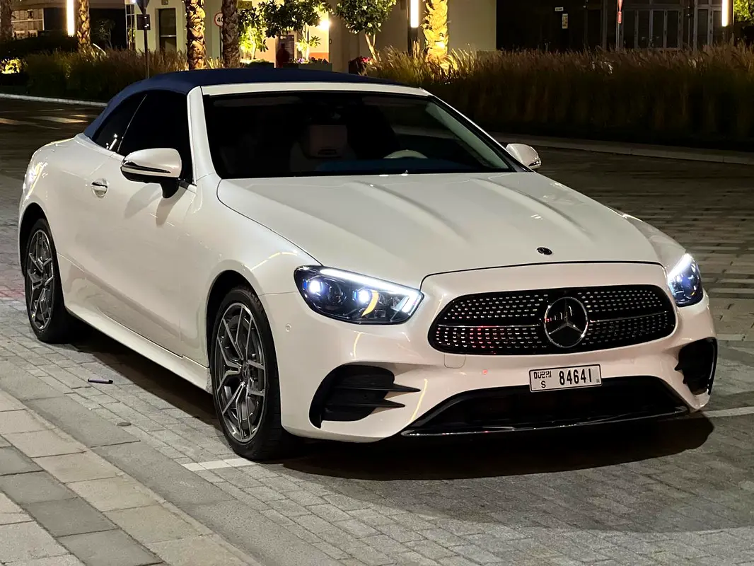 Mercedes-Benz E-Class 2021 — photo 1 of 9