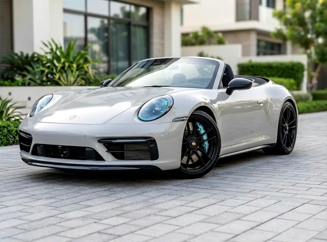 Porsche 911 2023 — photo 1 of 13
