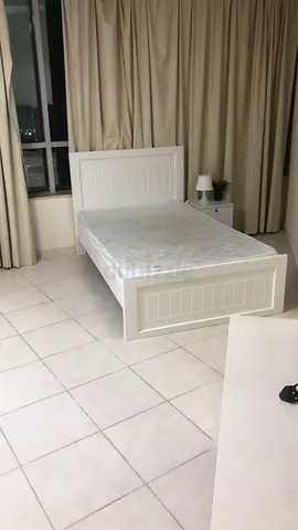 Bedspace in Marina for Ladies | Next to DMCC | GYM | POOL
