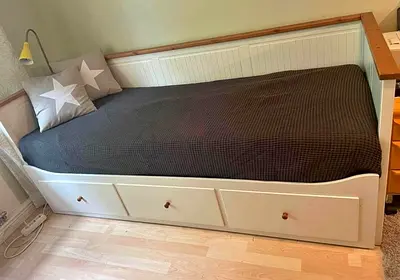 IKEA Hemness Daybed With 2 Mattress and 3 underneath drawers – good condition