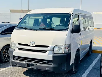 Toyota Hiace GL 2015 GCC Specs - Mid Roof // Full seats // power window // Good conditions