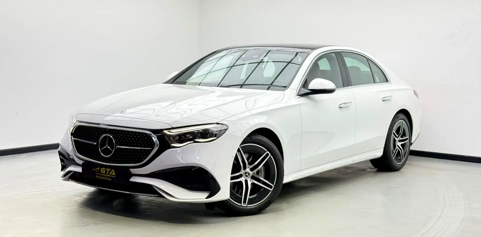 Mercedes-Benz E-Class 2025 — photo 1 of 17