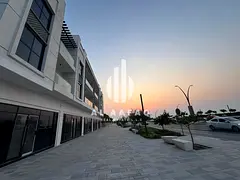 Office| Panoramic View | Premium Retail Space
