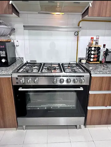 Daewoo gas cooker 90x60cm perfect condition neat and clean