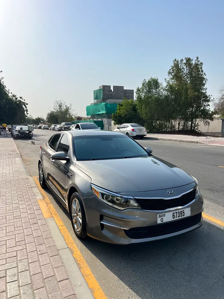 Kia Optima 2018 — photo 1 of 11