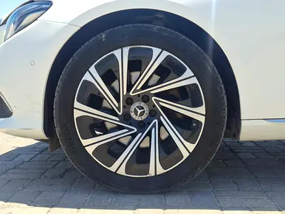 2019 Mercedes-BENZ E-CLASS — миниатюра 8