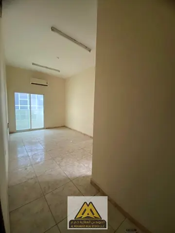 بلكونه ب اطلاله مفتوحه * مساحه كبيره * سعر خيال * صيانه فري * تكيف  اسبليت  تسهيل ف الدفعات