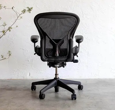 Full Option Herman Miller Aeron Classic Chair Size B
