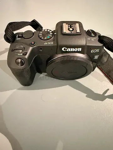 Canon EOS RP body with 24-105mm and 50mm lebses - excellent working condition