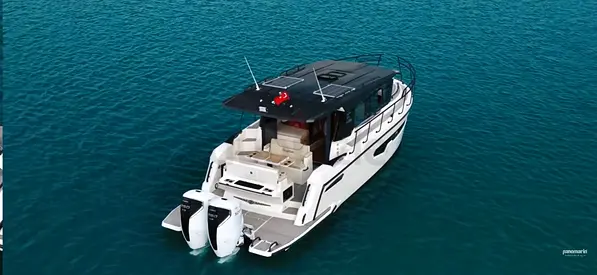 KRAFTER LX35 -In stock now- x2 Honda 350hp-Delivery included to UAE -Boat manufacturer directly
