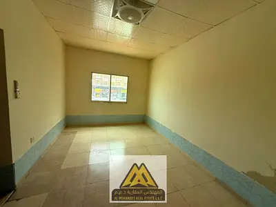 استوديو المويهات 3 عجمان مطبخ مفصول تكييف سبليت صيانة على المالك قريب دبي والشارقة 18 الف على 4 دفعات موقع مميز وخدمات كاملة
